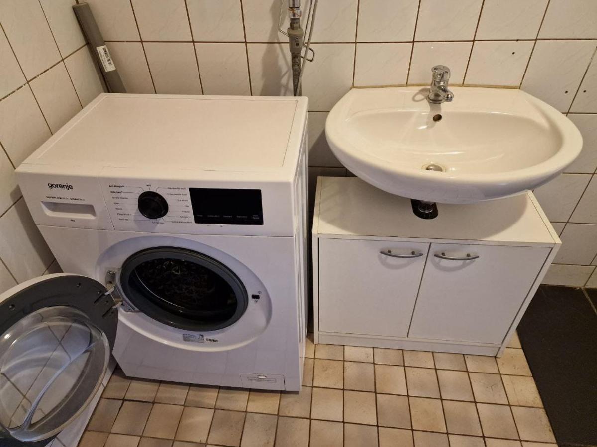 2 Zimmer Wohnungen K&K Unterkunft. Gbr Duisburg Exterior photo